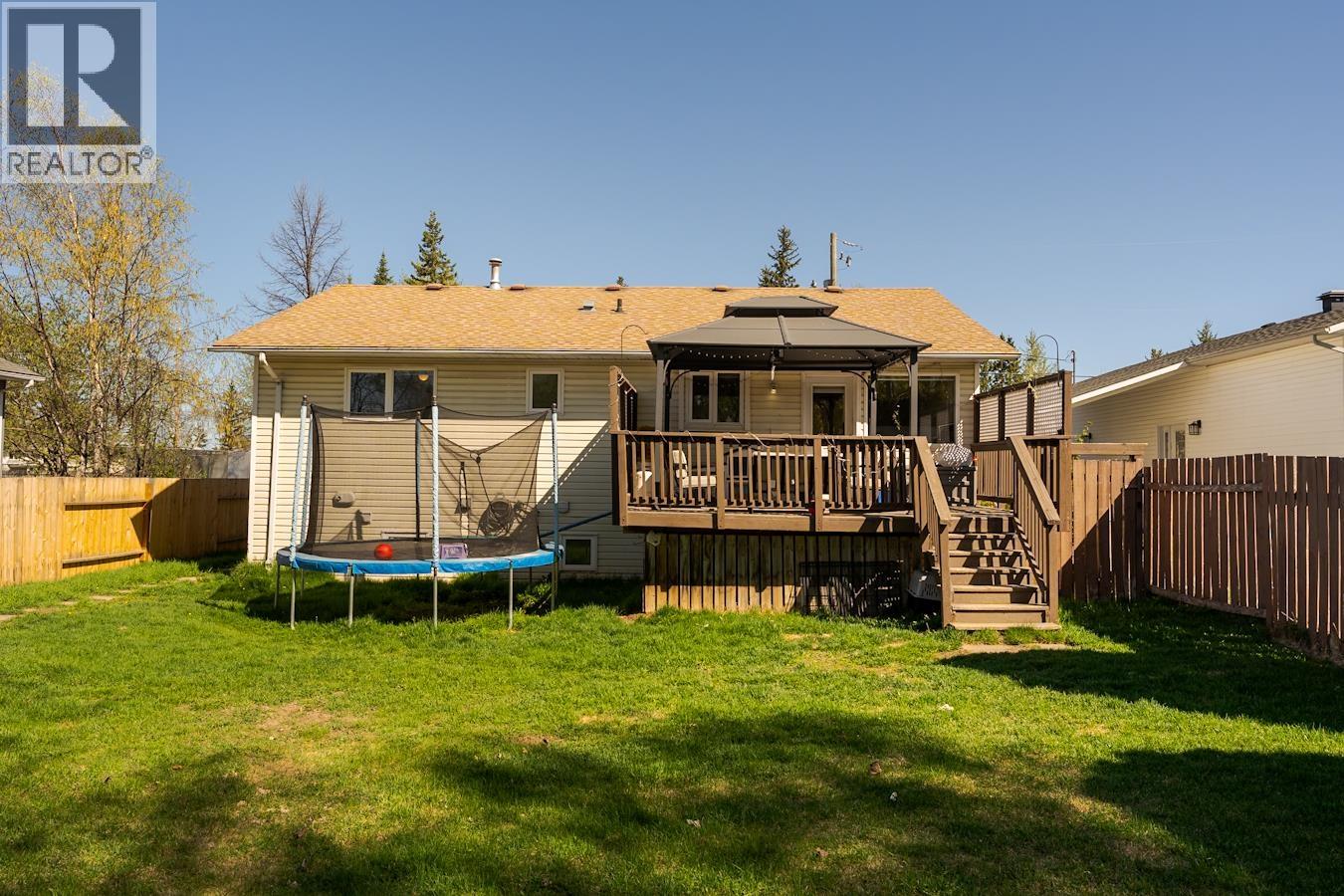 1467 VILLAGE AVENUE - 38