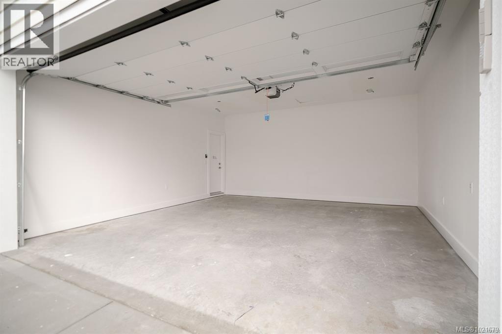 472 Hampstead St - 23