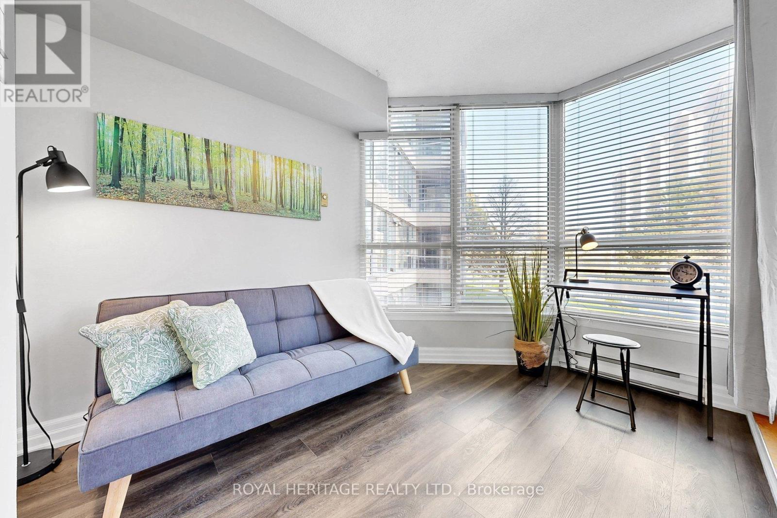 #207 20 GUILDWOOD PARKWAY - 25