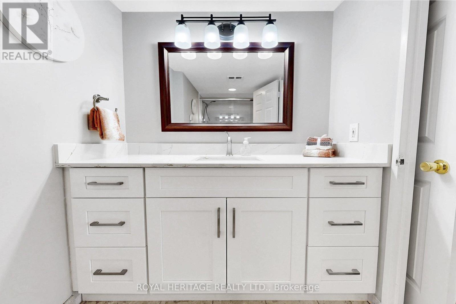 #207 20 GUILDWOOD PARKWAY - 23