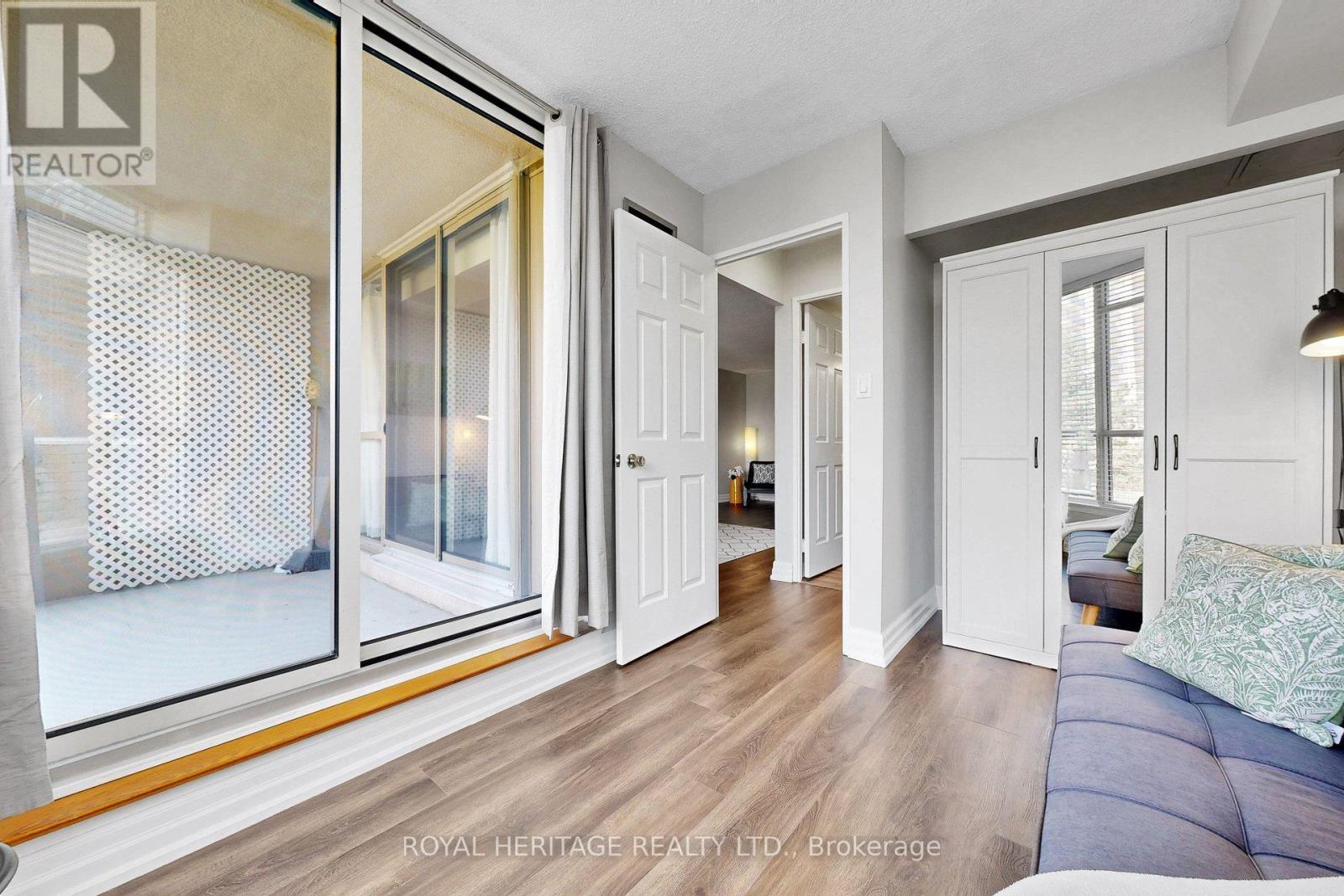 #207 20 GUILDWOOD PARKWAY - 27