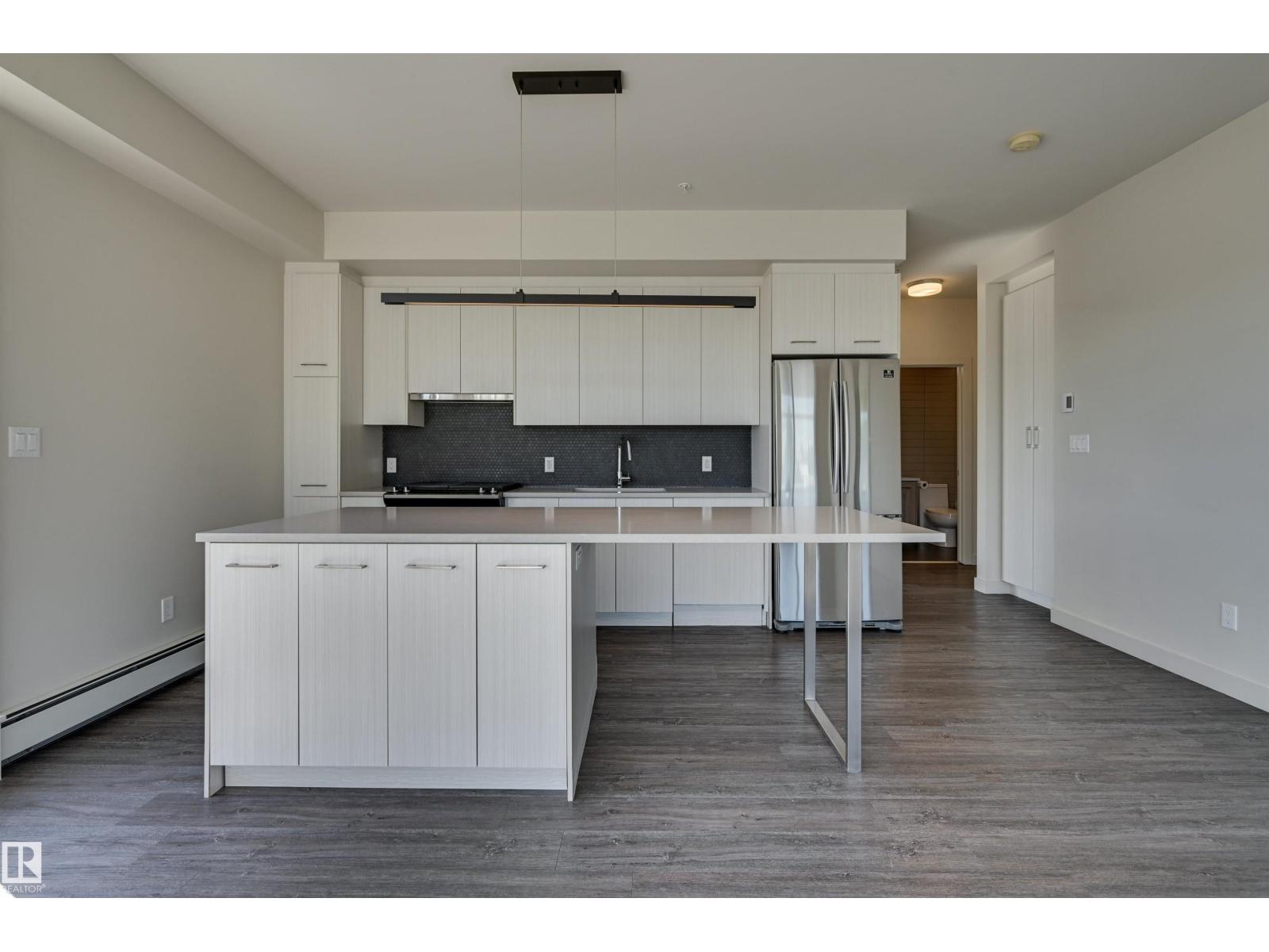 #403 10837 83 AV NW NW, Edmonton
