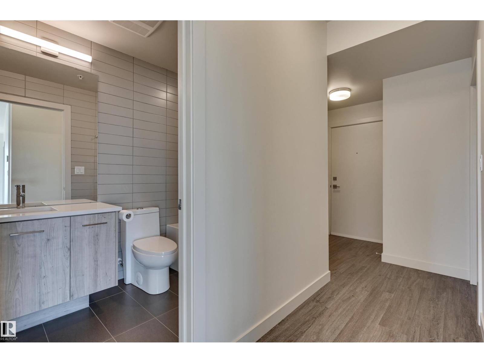 #403 10837 83 AV NW NW, Edmonton