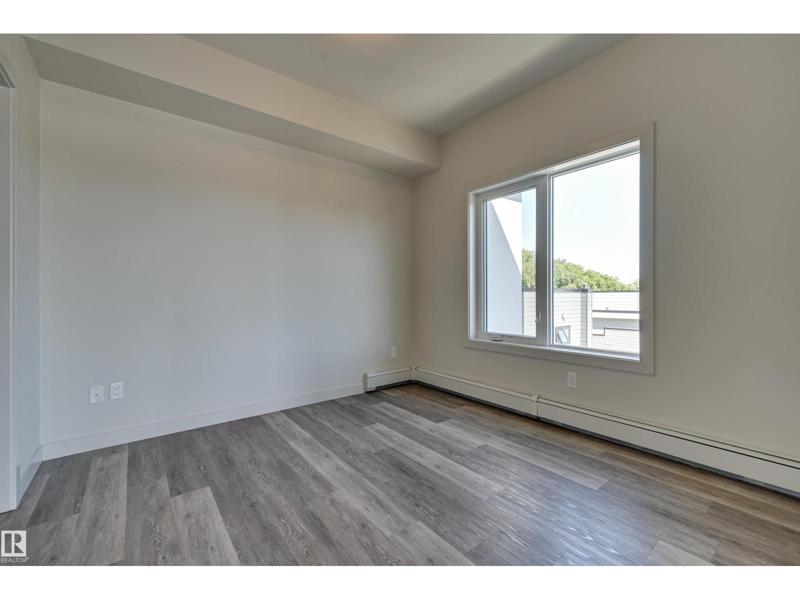 #403 10837 83 AV NW NW, Edmonton