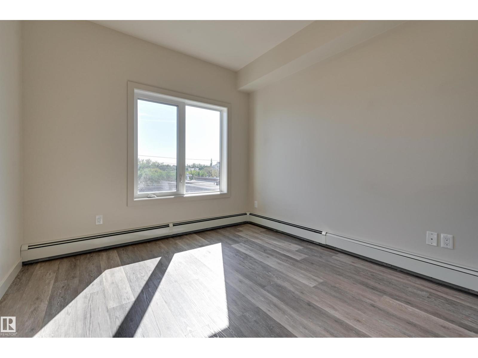 #403 10837 83 AV NW NW, Edmonton