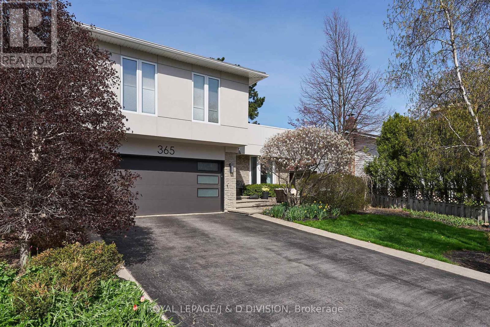 365 LYNN PLACE - 4