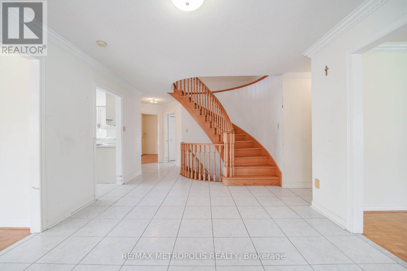2 SCHOONER COURT - 11