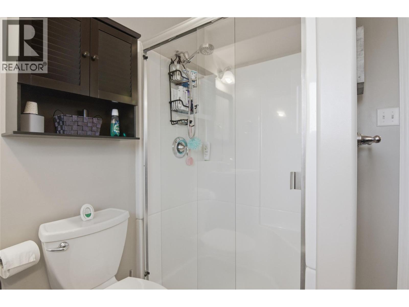 236 Spruce Avenue - 26