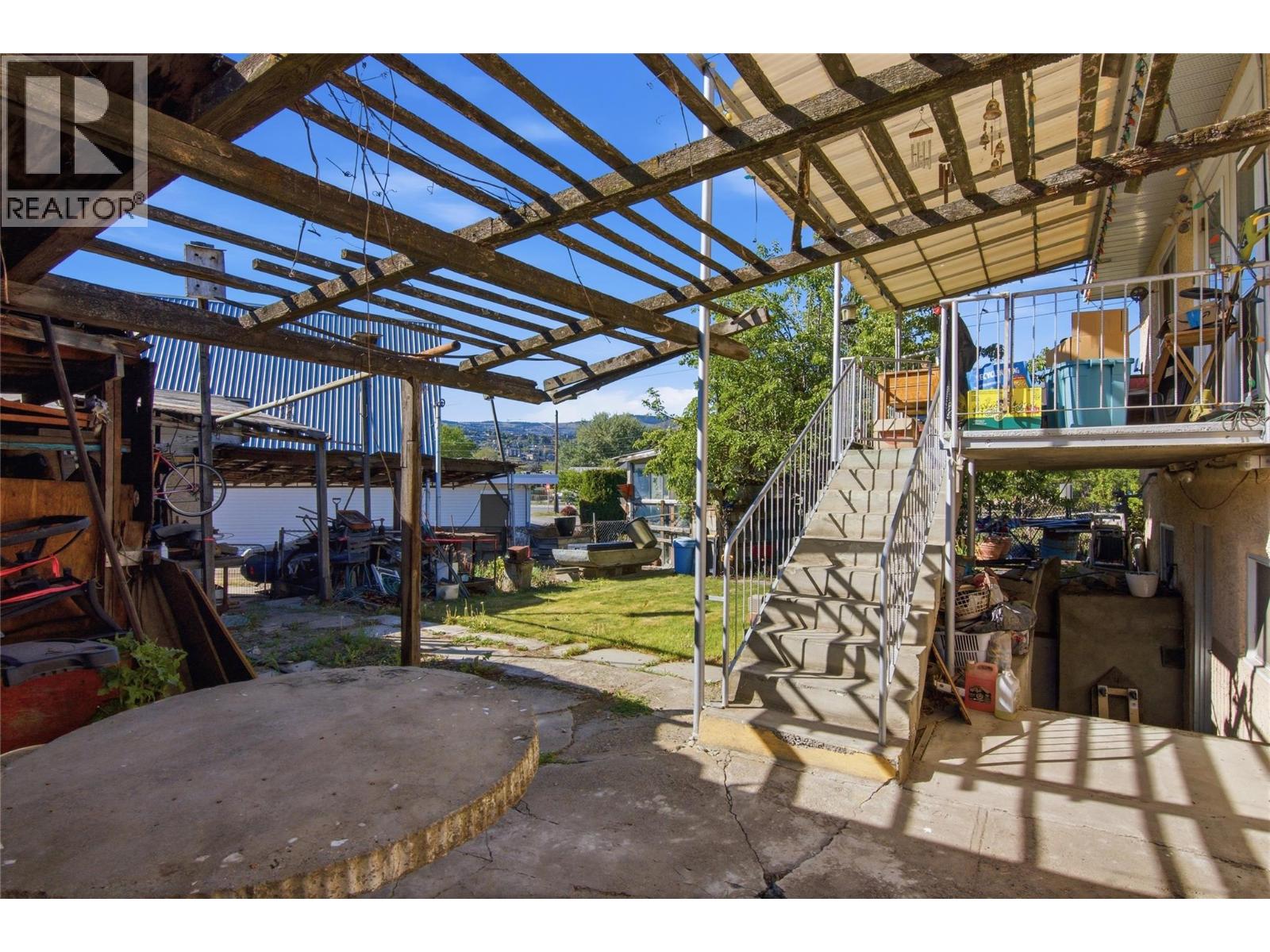 236 Spruce Avenue - 30