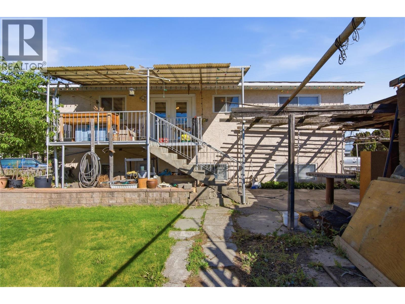 236 Spruce Avenue - 32