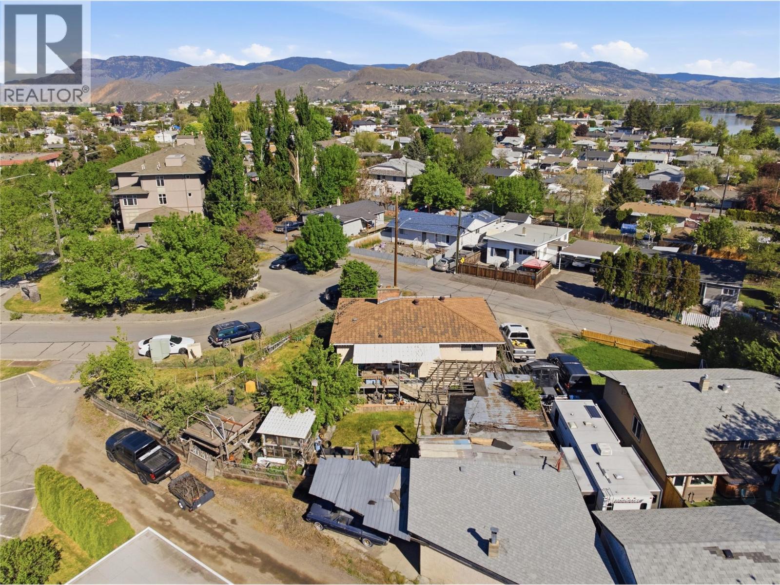 236 Spruce Avenue - 36