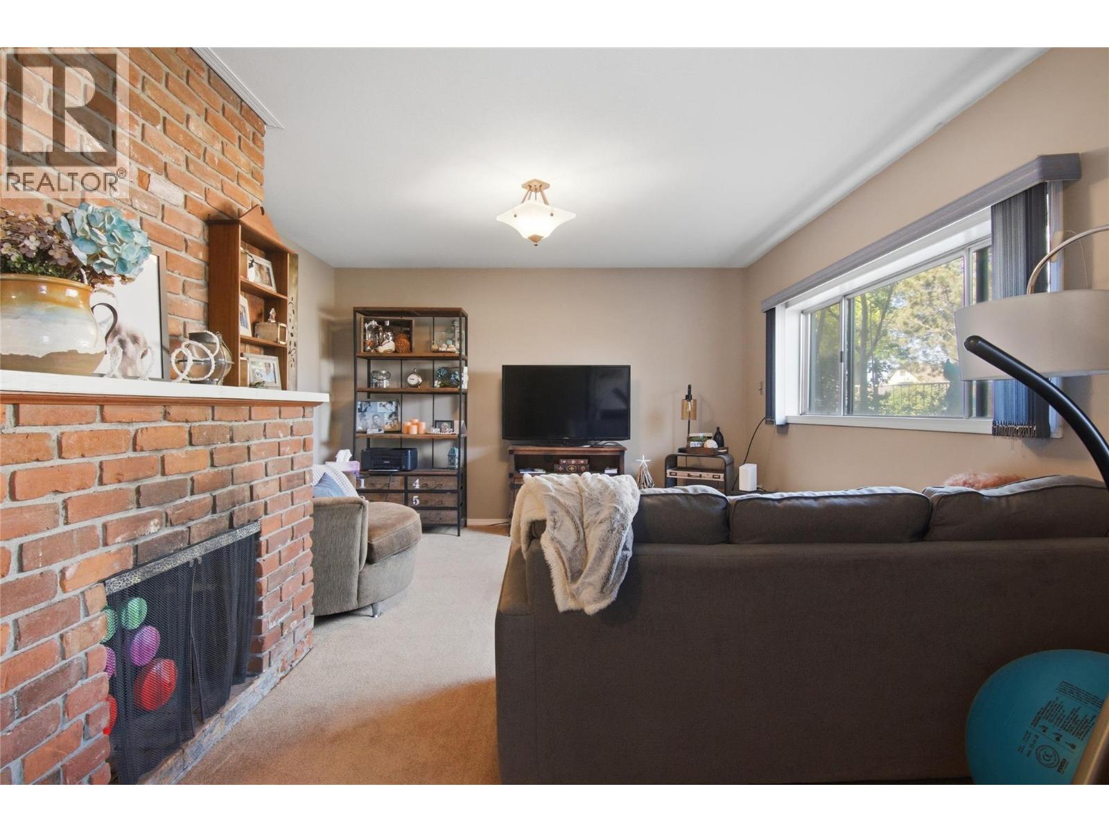 236 Spruce Avenue - 5