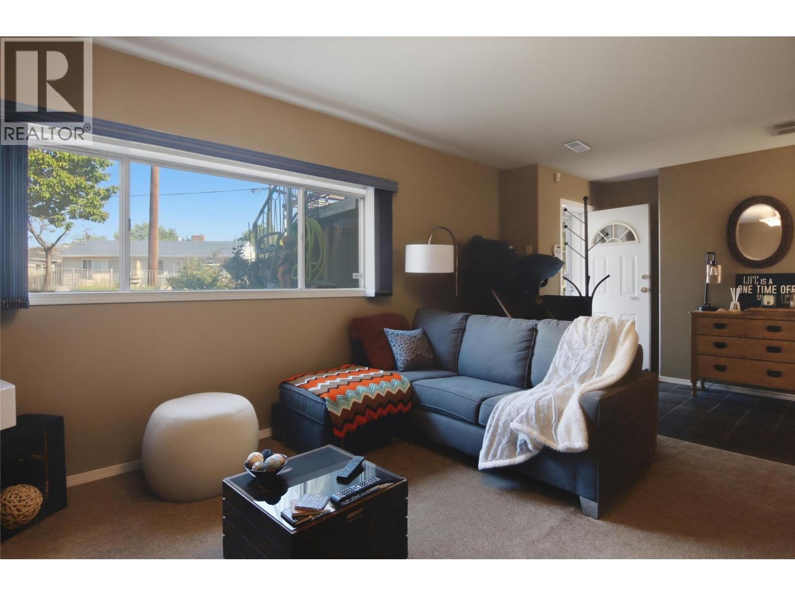 236 Spruce Avenue - 8