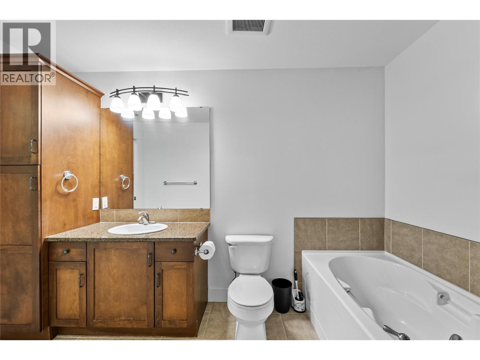 #204 795 McGill Road - 15
