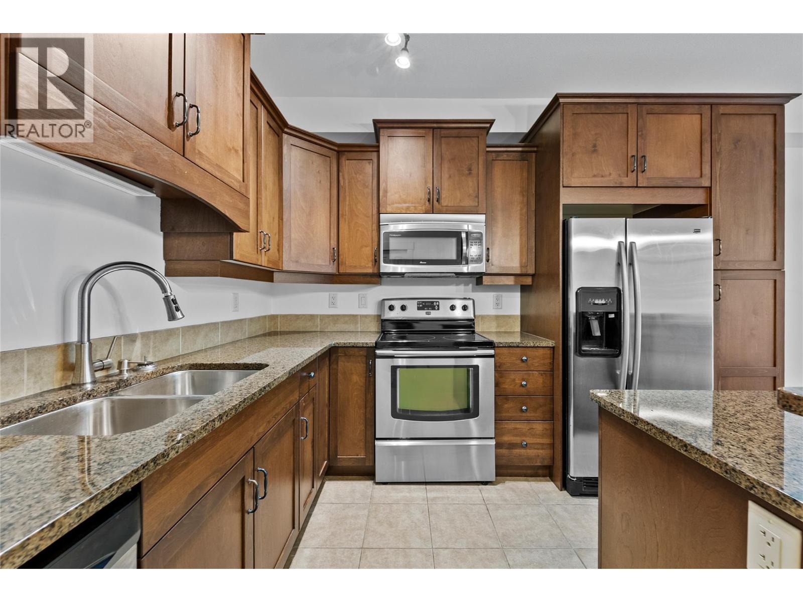 #204 795 McGill Road - 4
