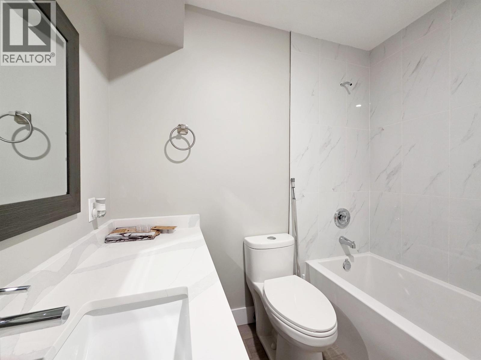947 LAUREL ROAD - 21
