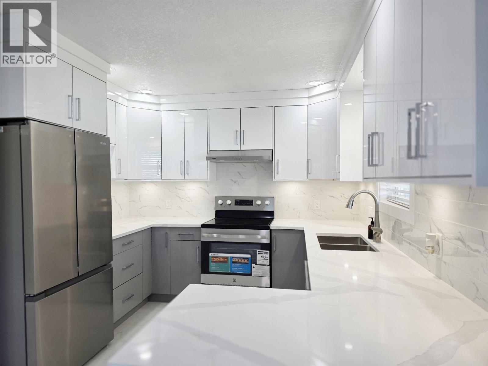 947 LAUREL ROAD - 2