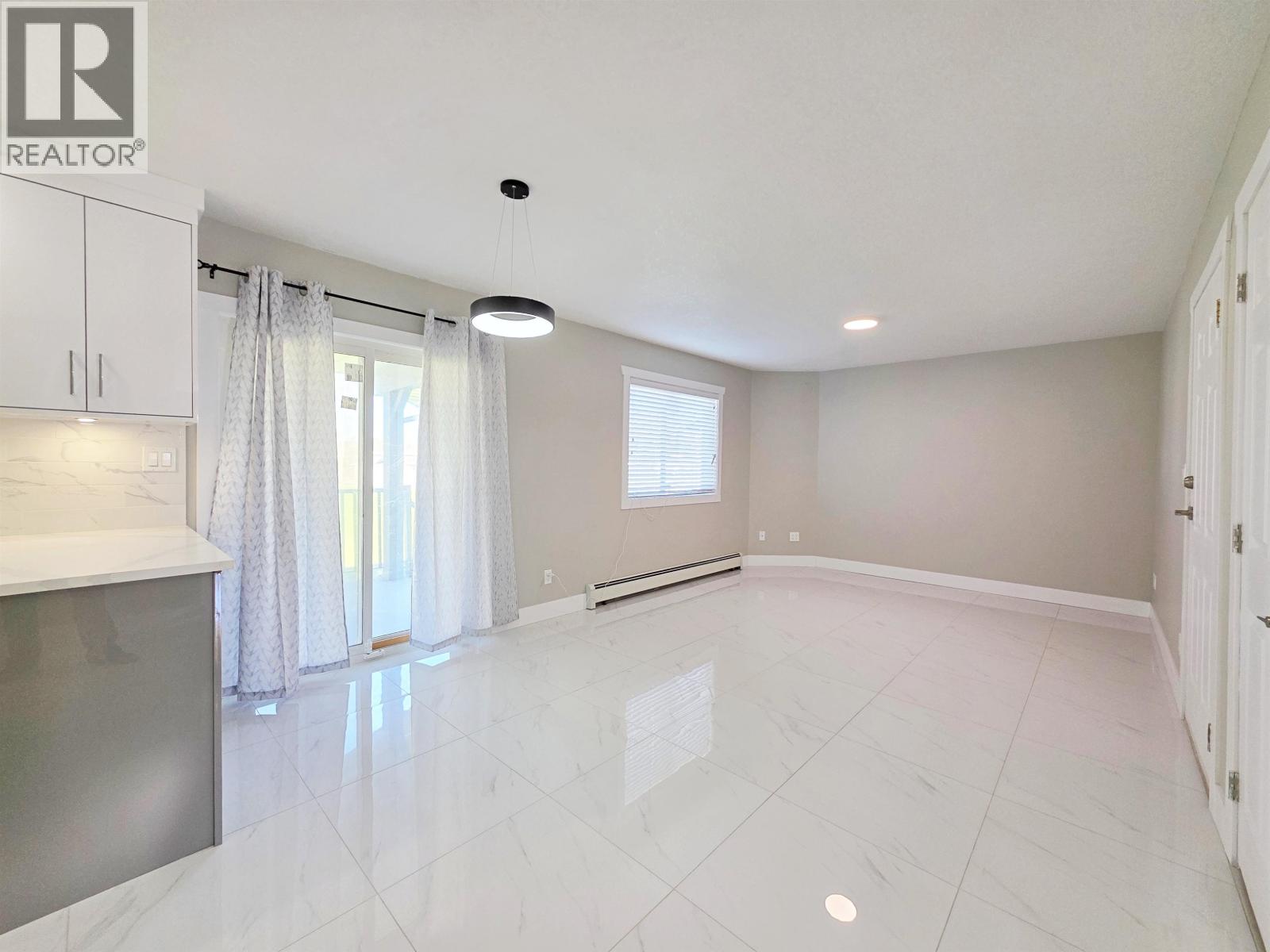 947 LAUREL ROAD - 9