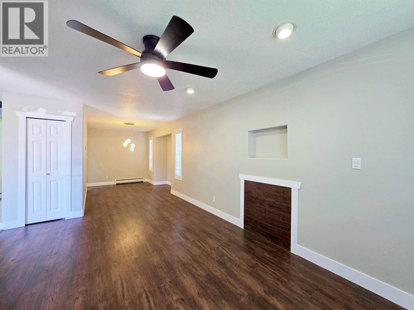 947 LAUREL ROAD - 25