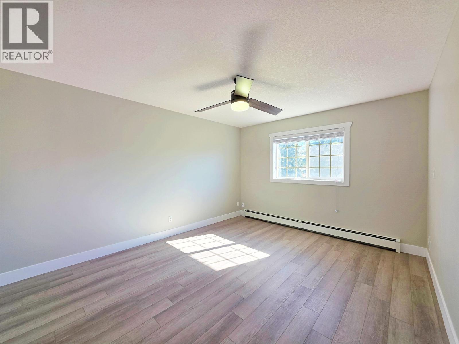 947 LAUREL ROAD - 12