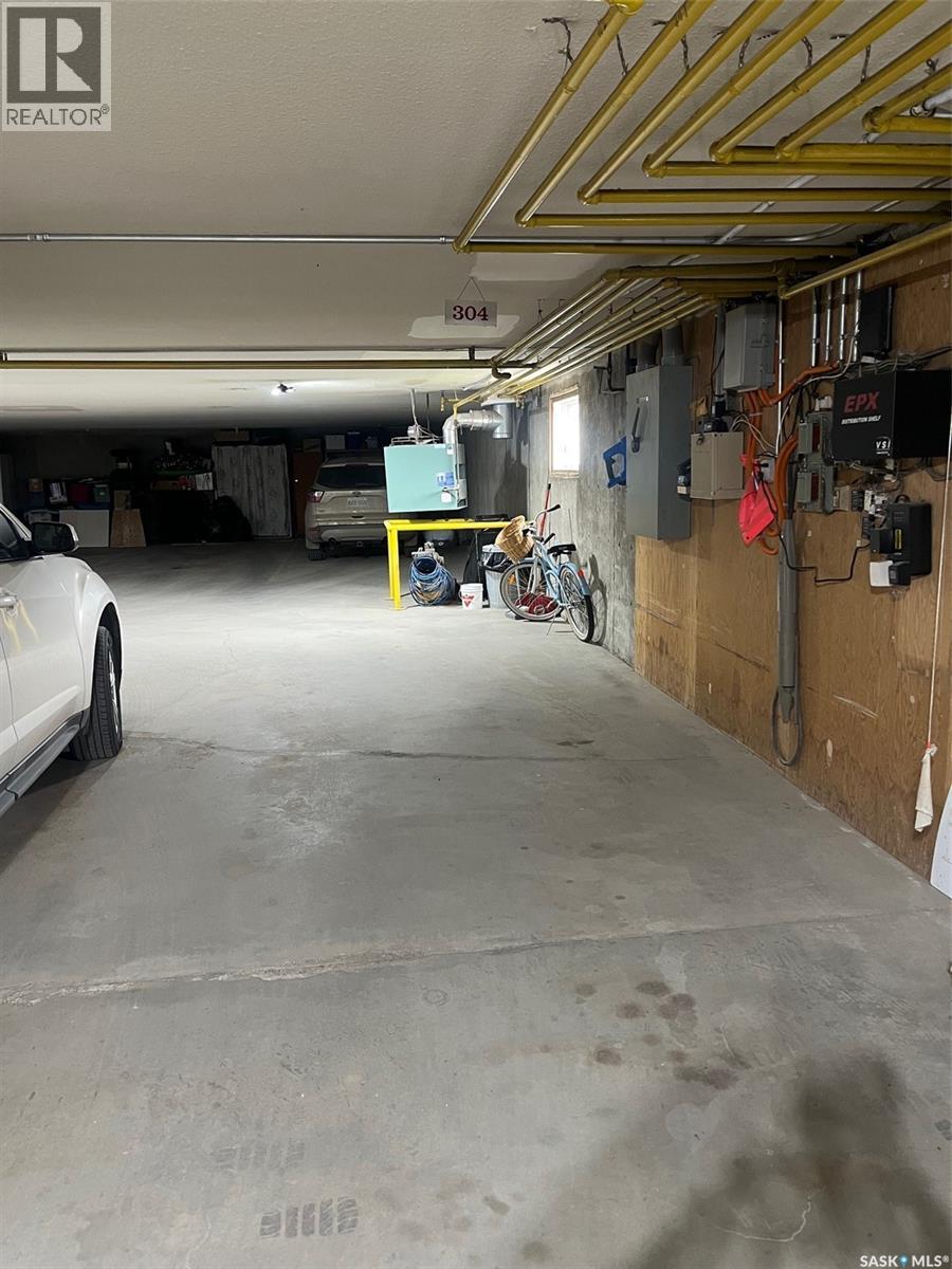 #304 408 Heritage DRIVE - 18