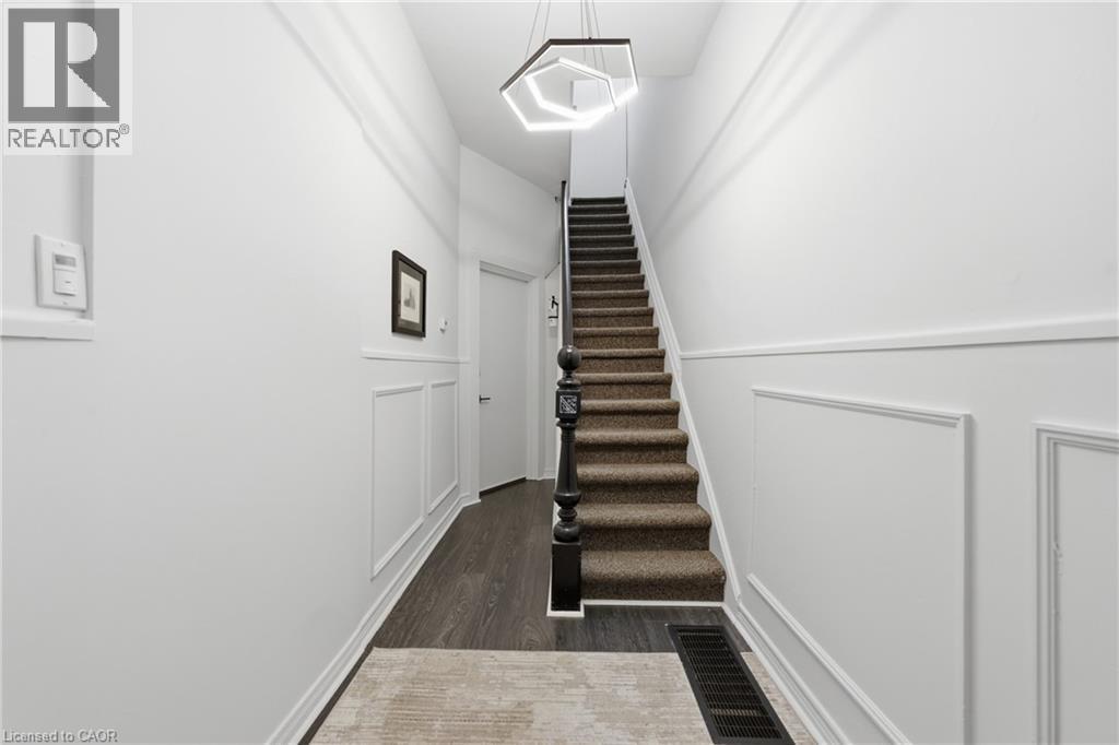 252 KING Street W, Hamilton, Ontario, L8P1A9 — Photo 8