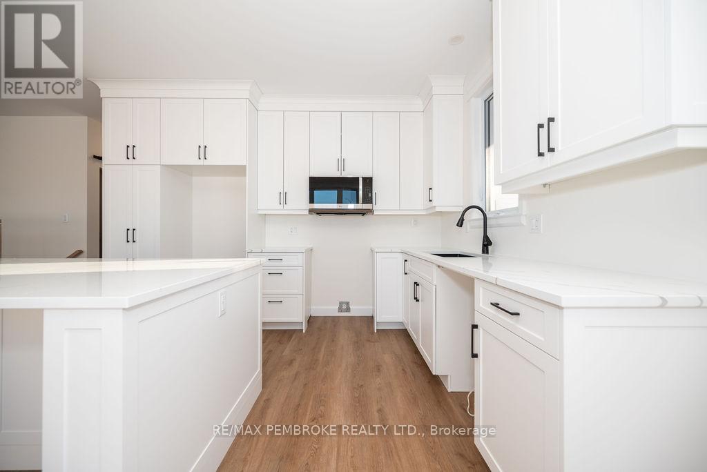 18 DURANT STREET - 22