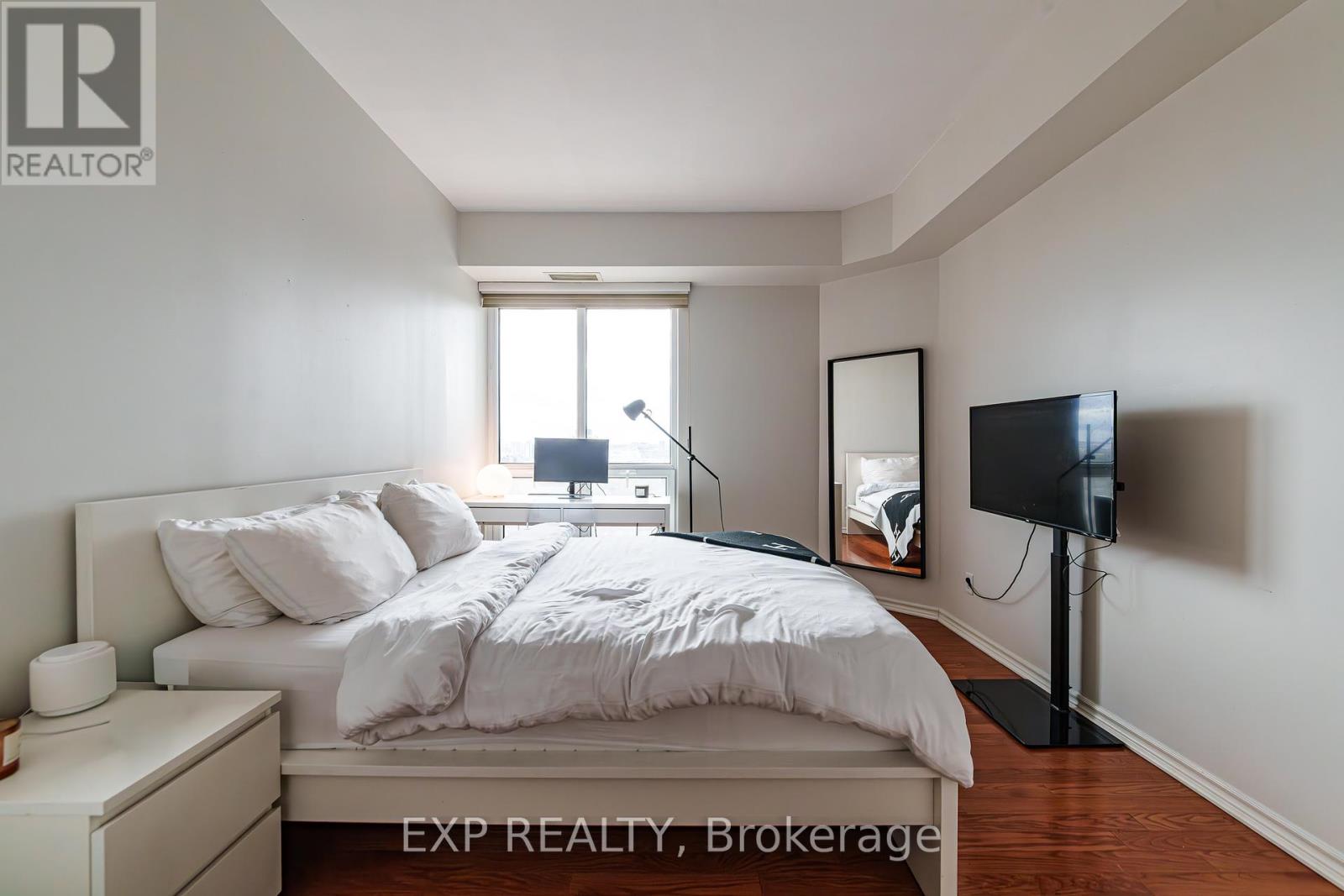 #2008 200 RIDEAU STREET - 15