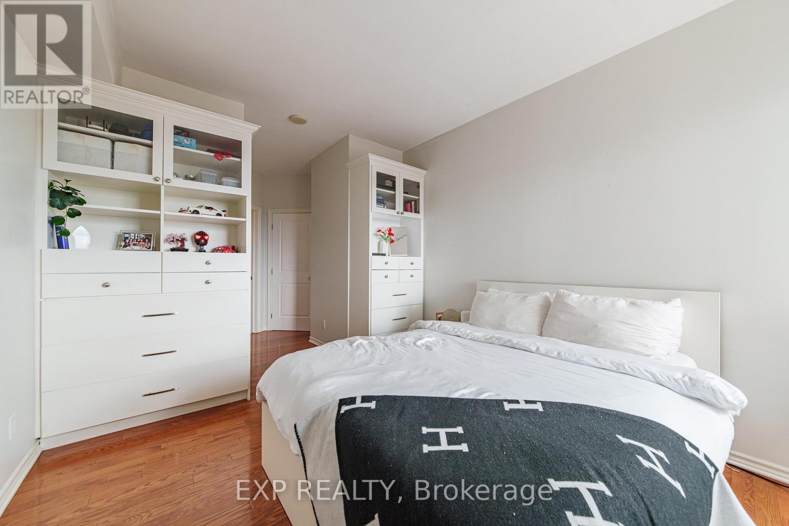#2008 200 RIDEAU STREET - 16