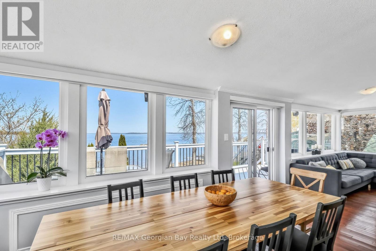 12 ROBINS POINT ROAD - 19
