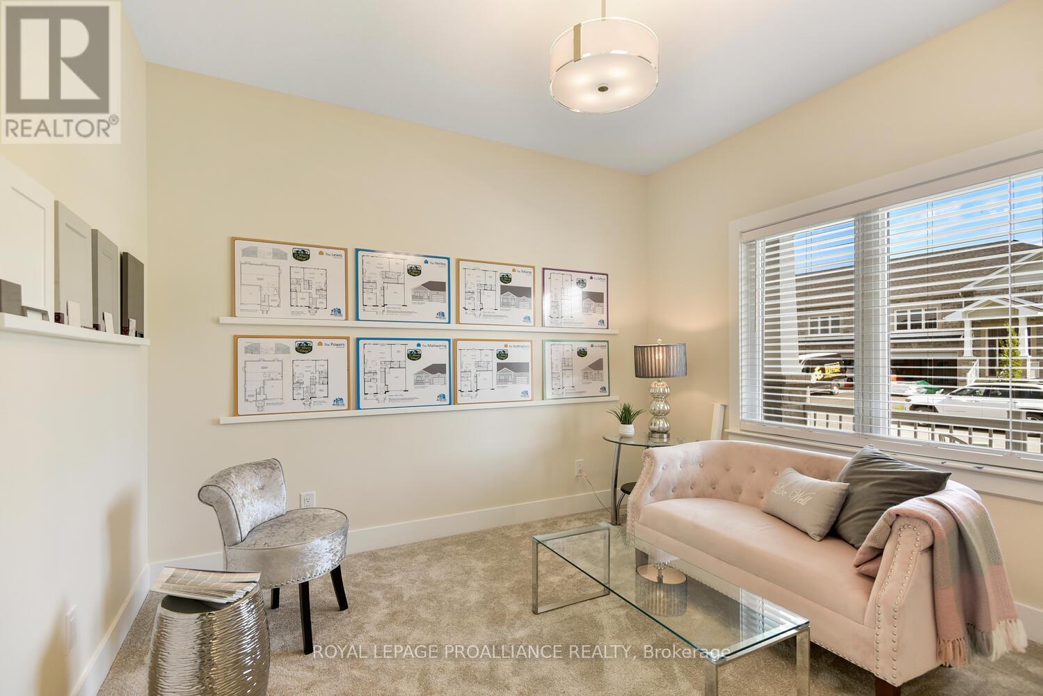 33 DOUGLAS MARSHALL CRESCENT - 8