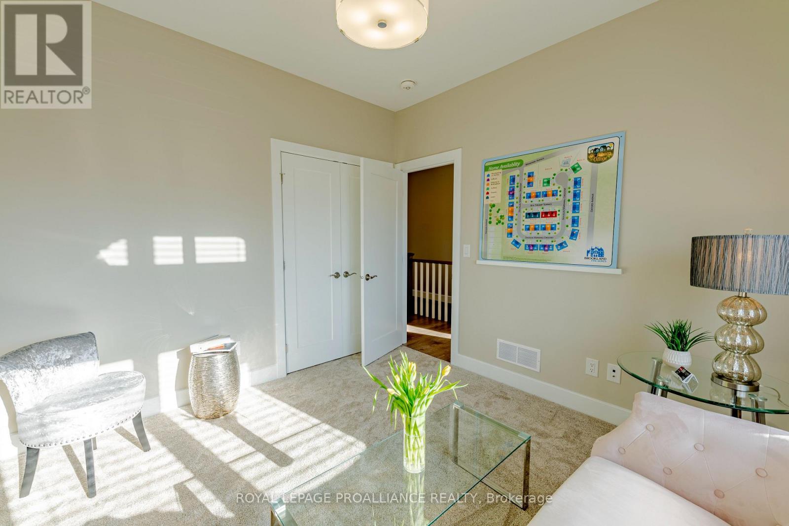 31 DOUGLAS MARSHALL CRESCENT - 4