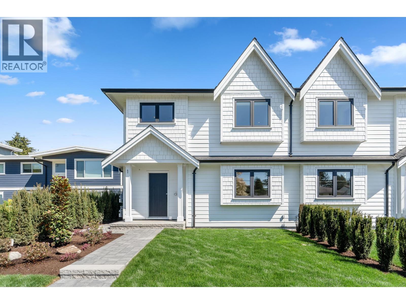 1 1860 MOORE AVENUE, Burnaby