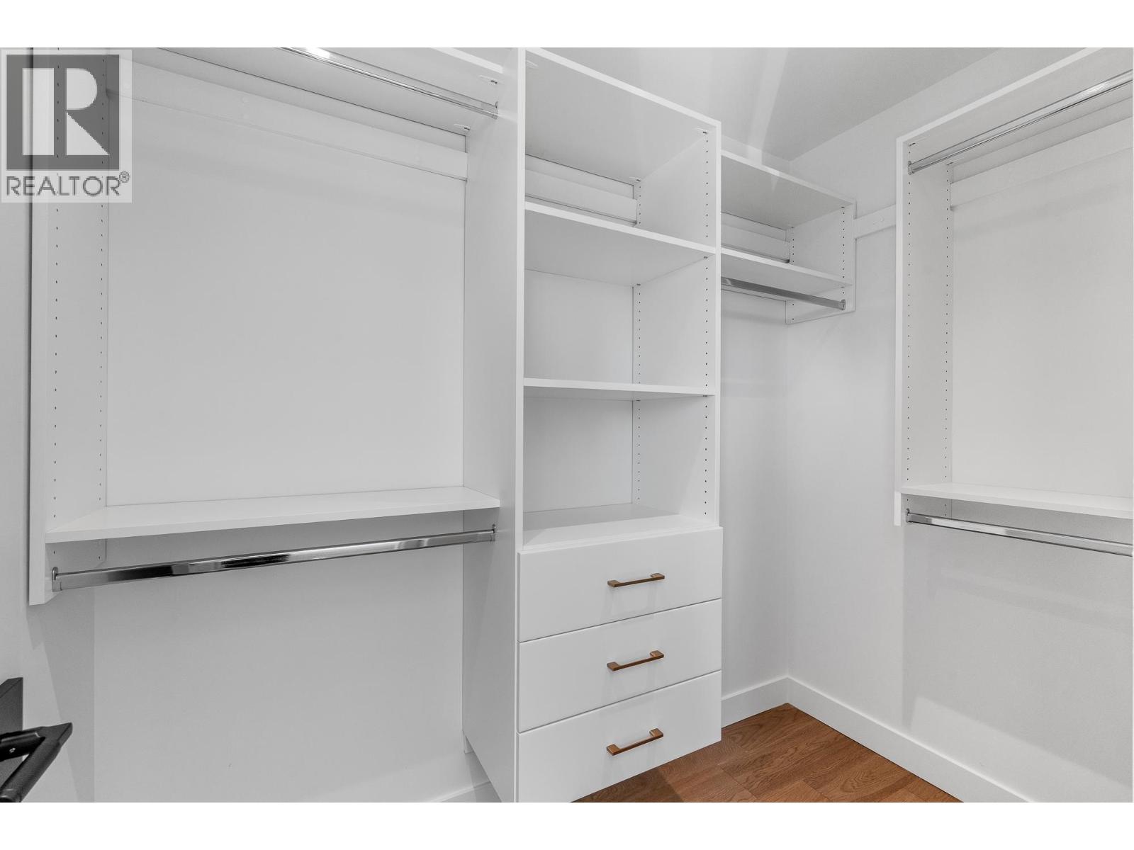 1 1860 MOORE AVENUE, Burnaby