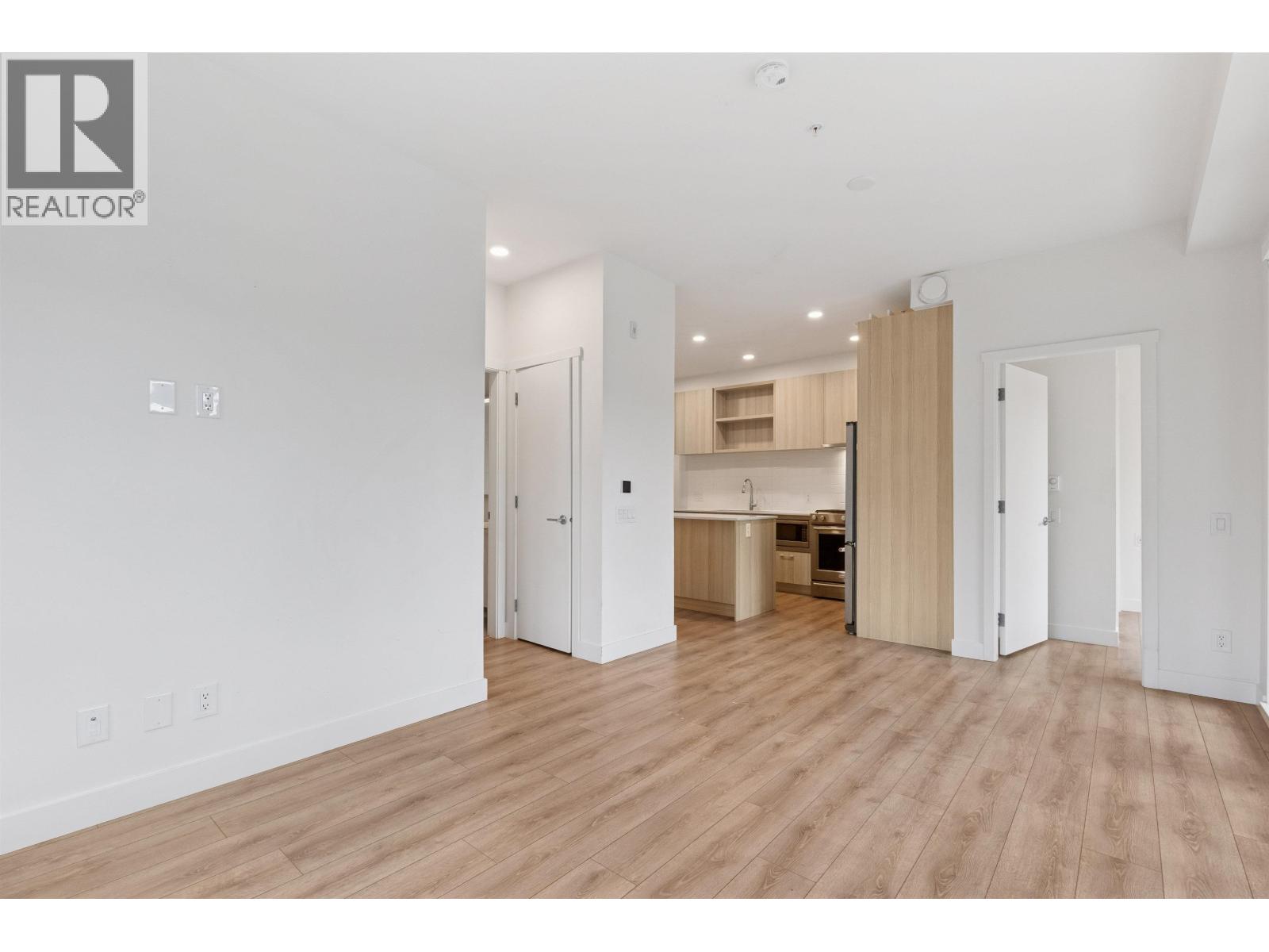 308 741 ANSKAR COURT, Coquitlam