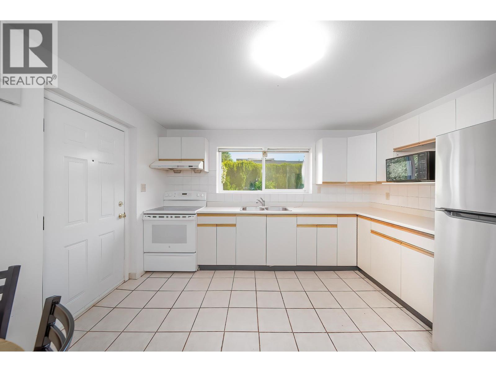 5 Bed, 3 Bath House for Sale in Burnaby – 951 EVERETT CRESCENT, Burnaby - Image 27