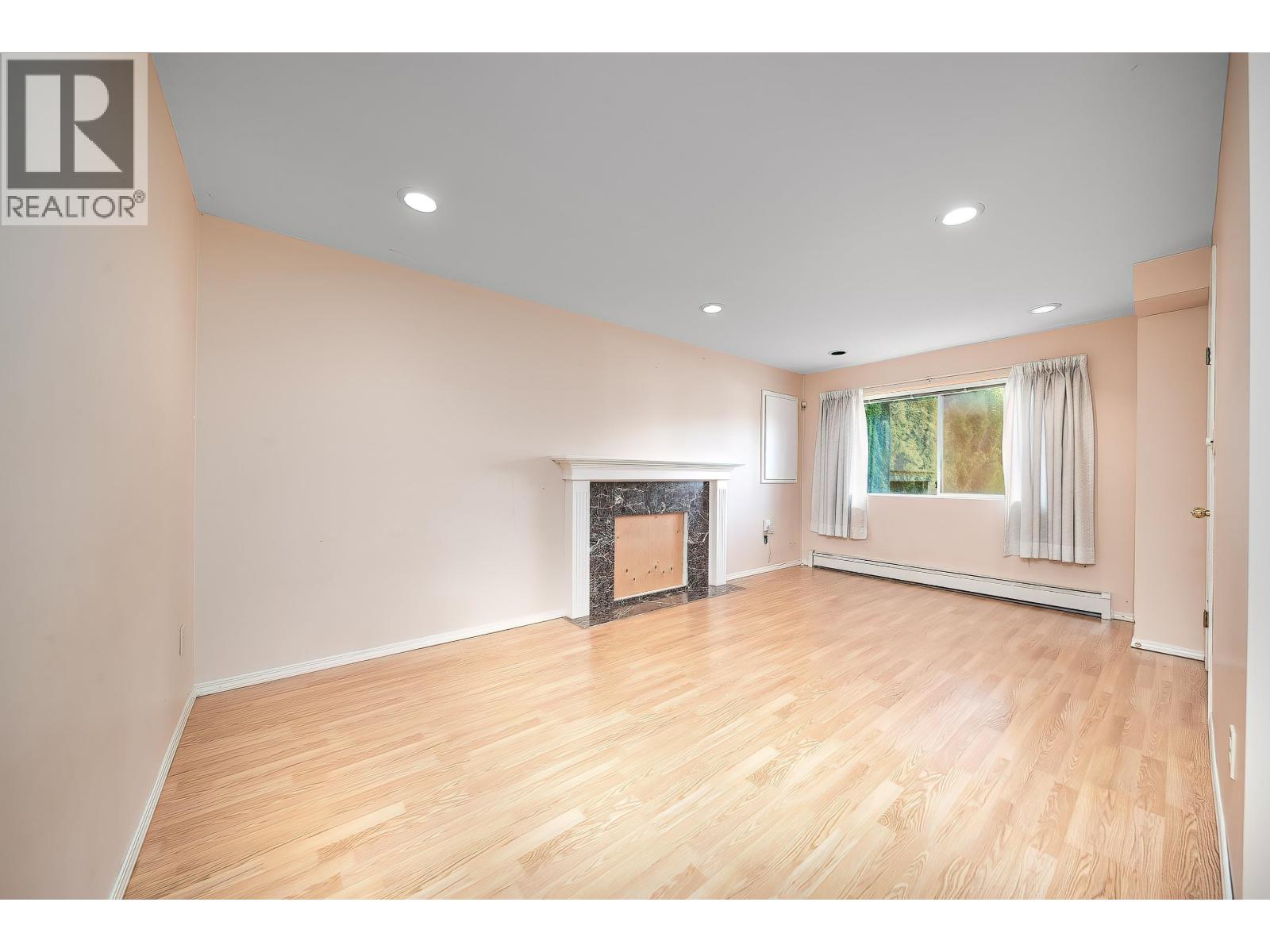 5 Bed, 3 Bath House for Sale in Burnaby – 951 EVERETT CRESCENT, Burnaby - Image 19