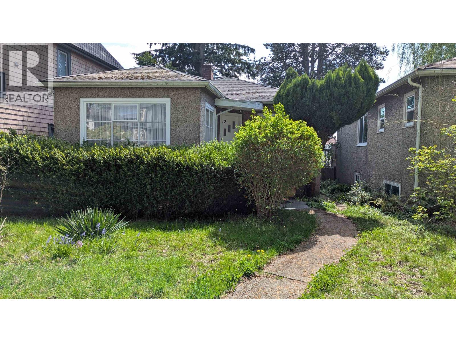 12 E 46TH AVENUE, Vancouver