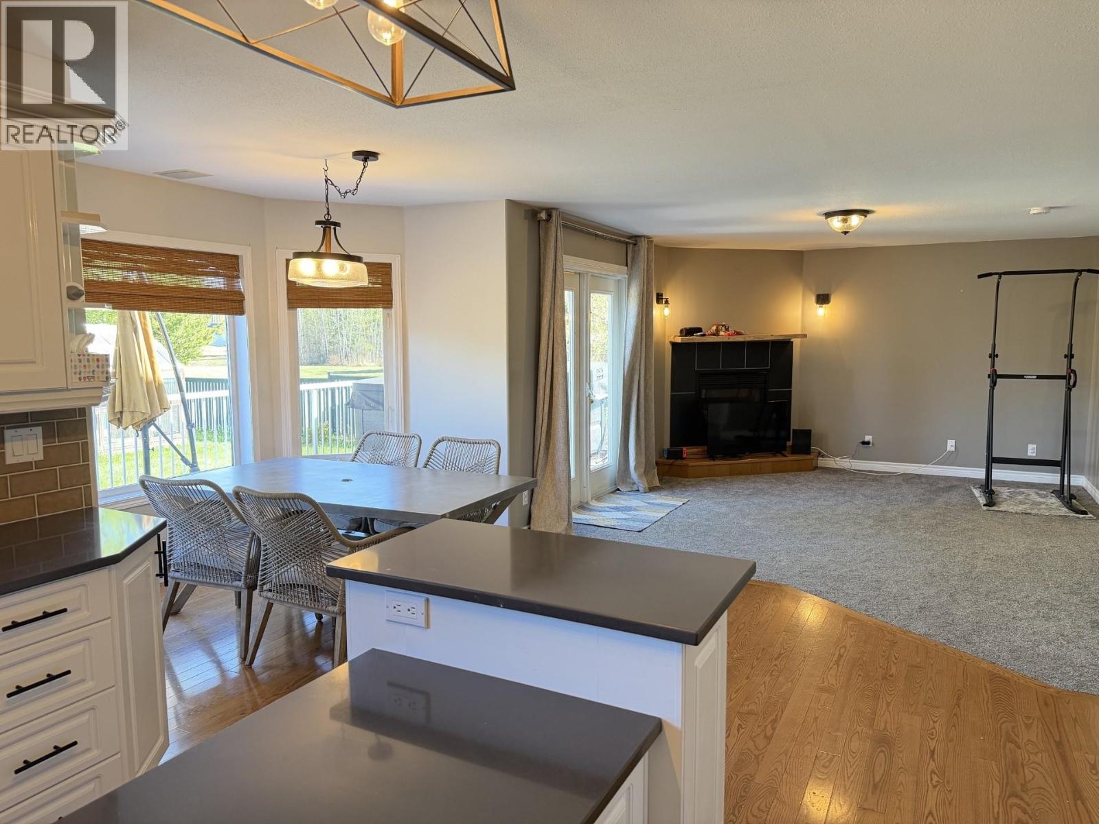 729 SANDY BEACH ROAD - 20
