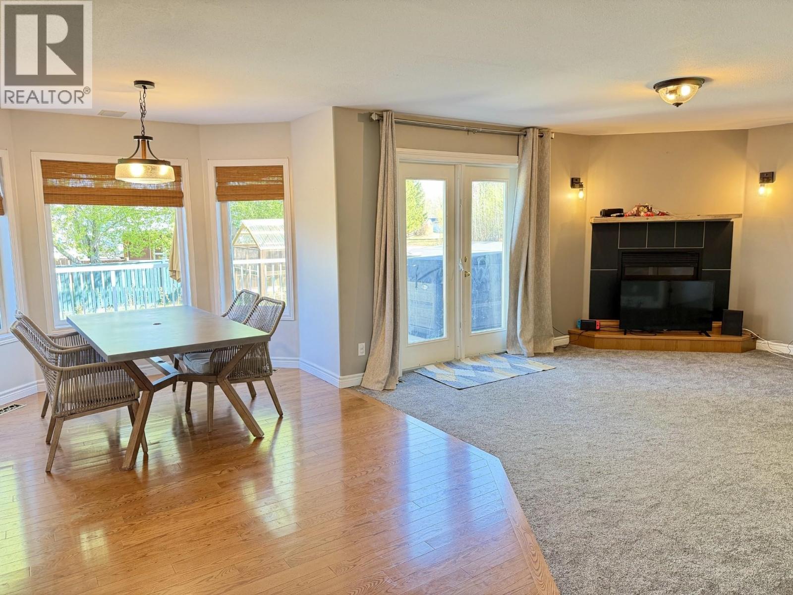 729 SANDY BEACH ROAD - 22
