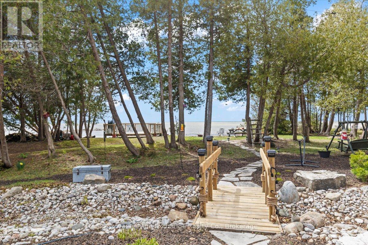 171 HURON ROAD - Image 3