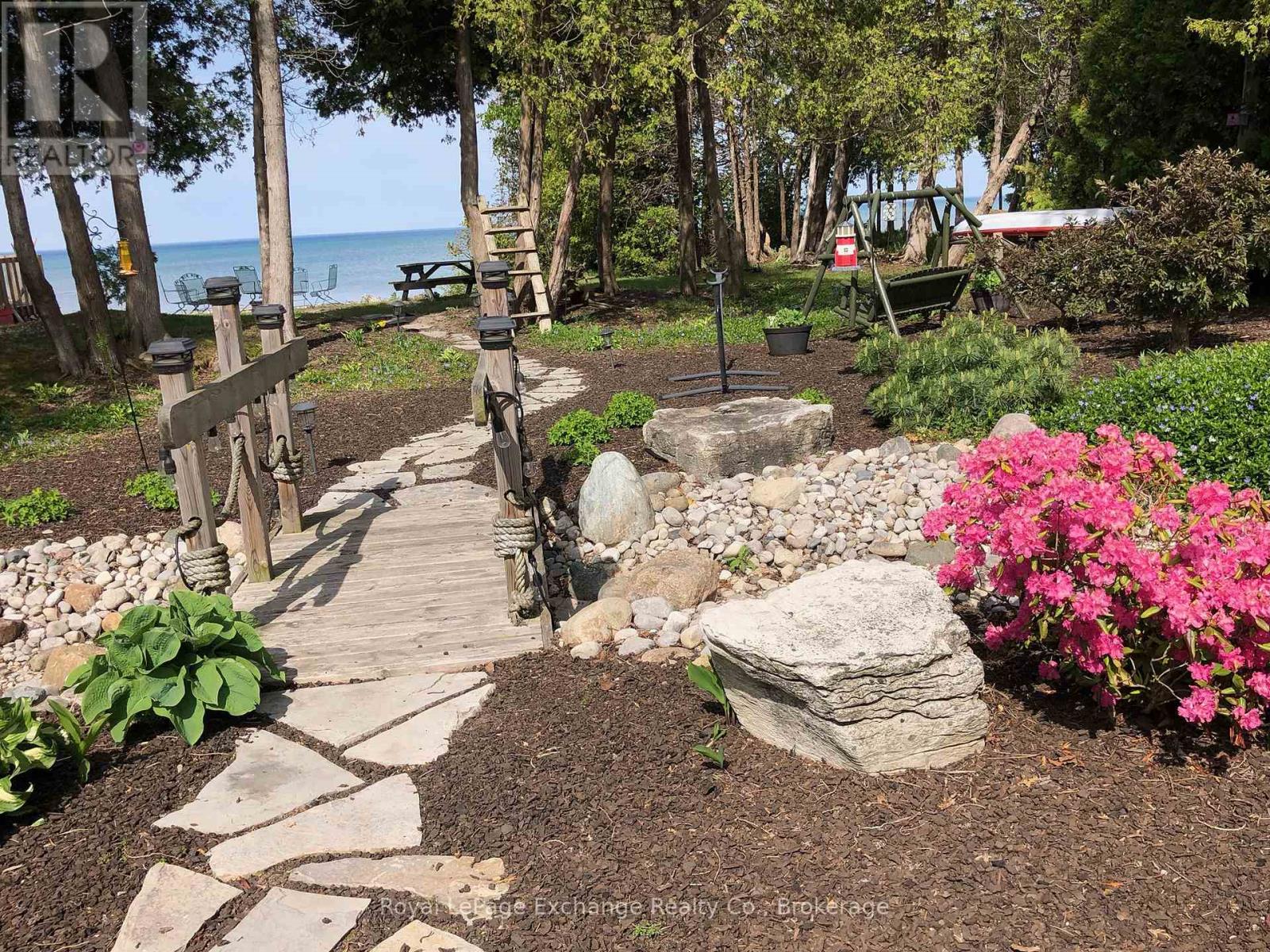 171 HURON ROAD - Image 34