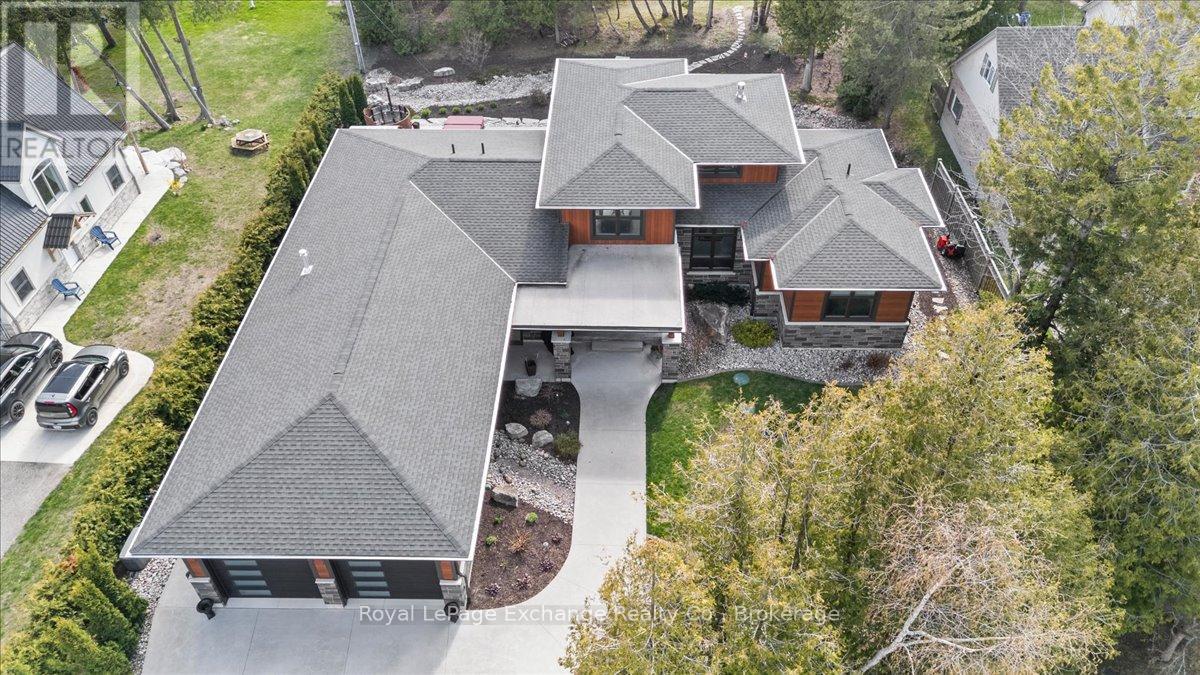 171 HURON ROAD - Image 36