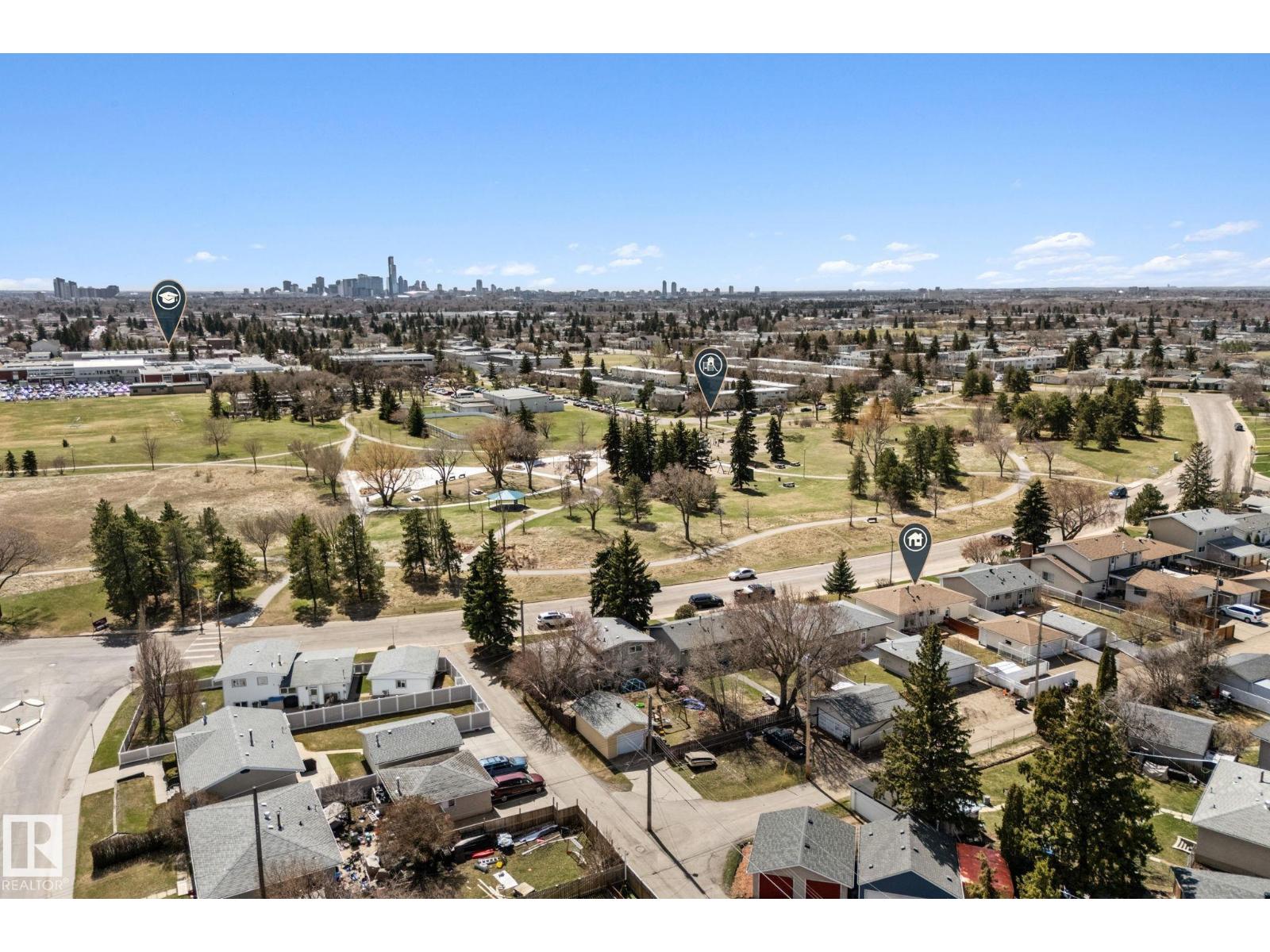 8804 135 AV NW, Edmonton