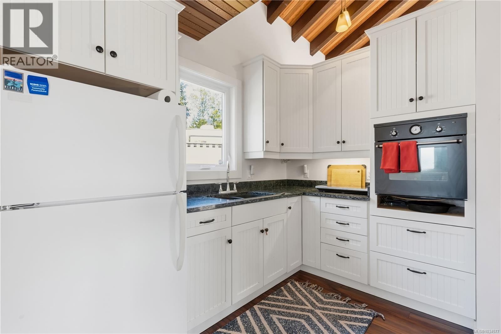 1118 Sixth Ave - 11