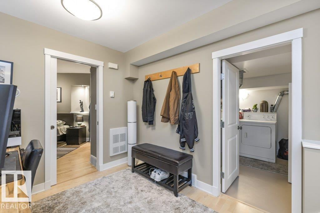 11030 122 ST NW, Edmonton