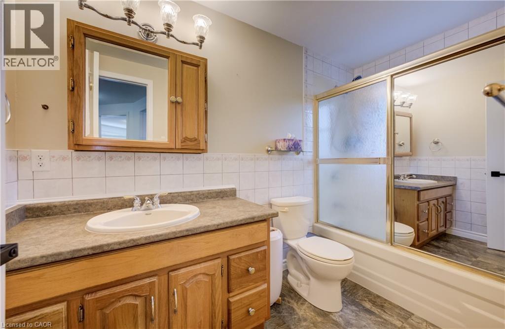 60 ELMSDALE Drive Unit# 11, Kitchener, Ontario, N2E2G4 — Photo 31
