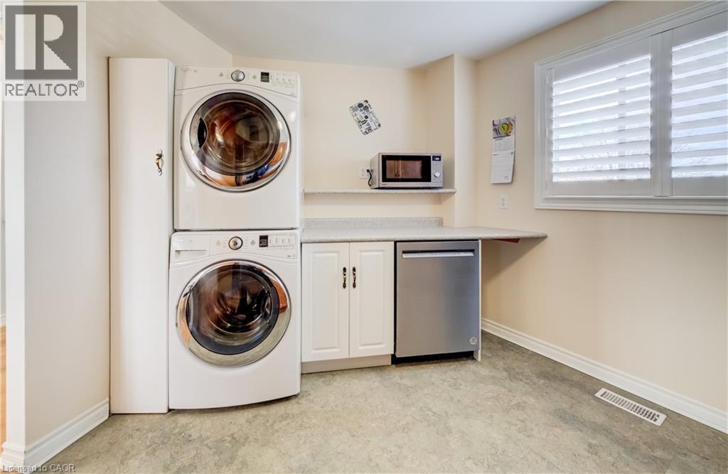 60 ELMSDALE Drive Unit# 11, Kitchener, Ontario, N2E2G4 — Photo 19