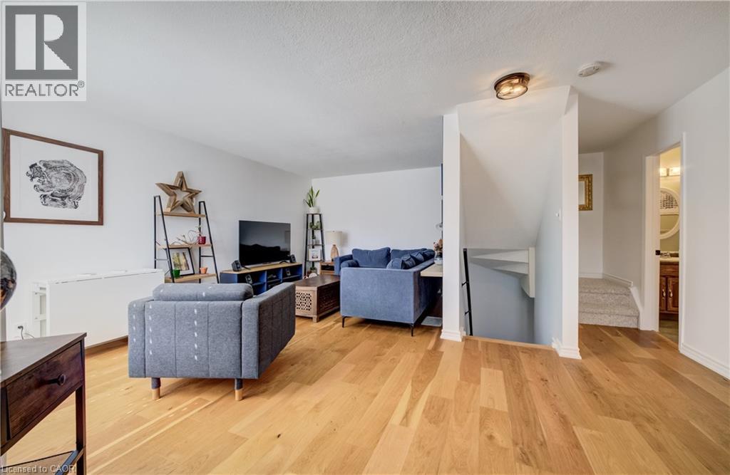 60 ELMSDALE Drive Unit# 11, Kitchener, Ontario, N2E2G4 — Photo 16