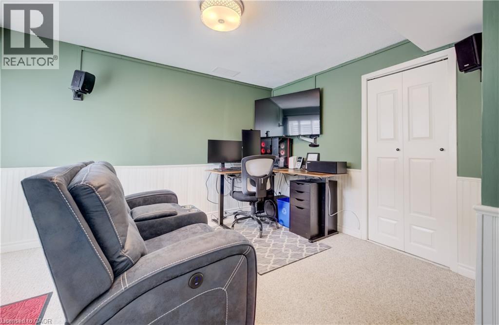 60 ELMSDALE Drive Unit# 11, Kitchener, Ontario, N2E2G4 — Photo 6